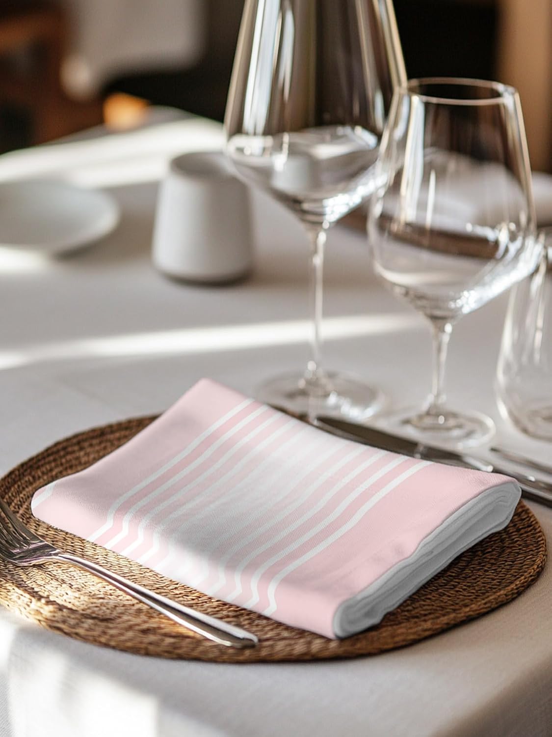 Pink Stripes Cloth Napkins, Minimalist Stripe Modern Gradient Industrial Washable Dinner Napkins, Square Napkins Cloth for Dinner Birthday Holiday Party Restaurant, 20"x20", 2PCS