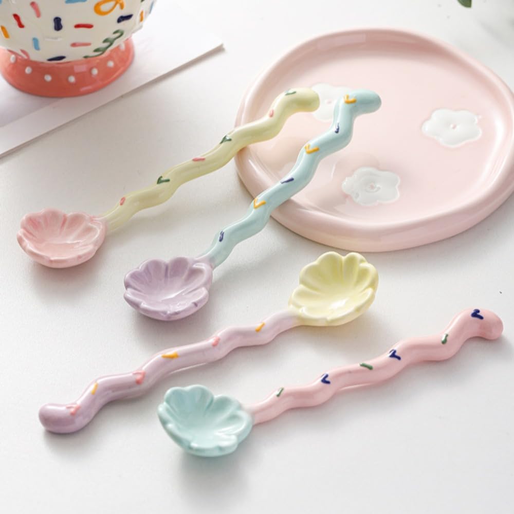(4 Pieces) Macaron Cute Ceramic Long Handle Spoon Household Dessert Spoon Stirring Spoon Coffee Spoon Ice Cream Spoon (Pink)