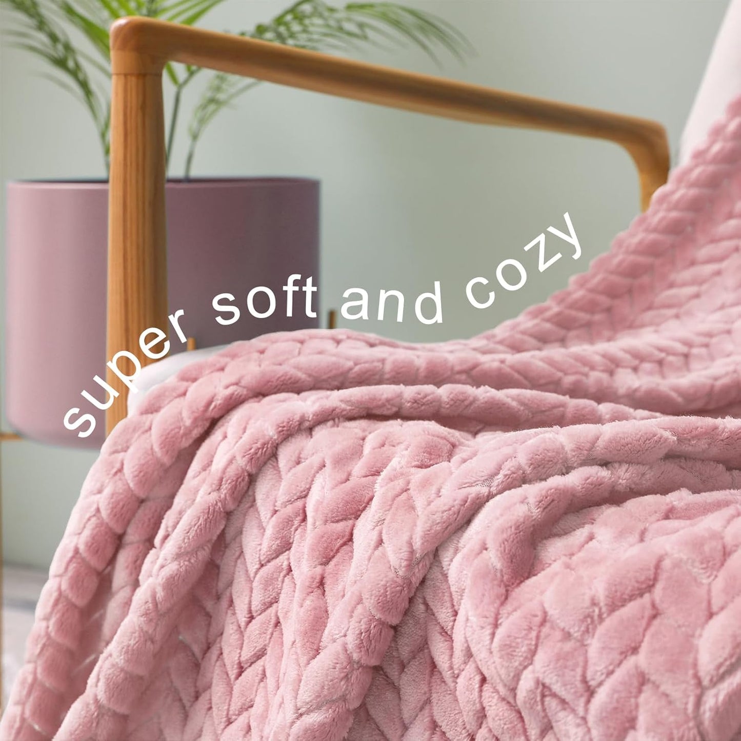 Exclusivo Mezcla Fleece Throw Blanket for Couch and Bed, 50x70 Inches Soft Cozy Jacquard Flannel Blankets, Lightweight Fuzzy Plush Throws for Women, Pink