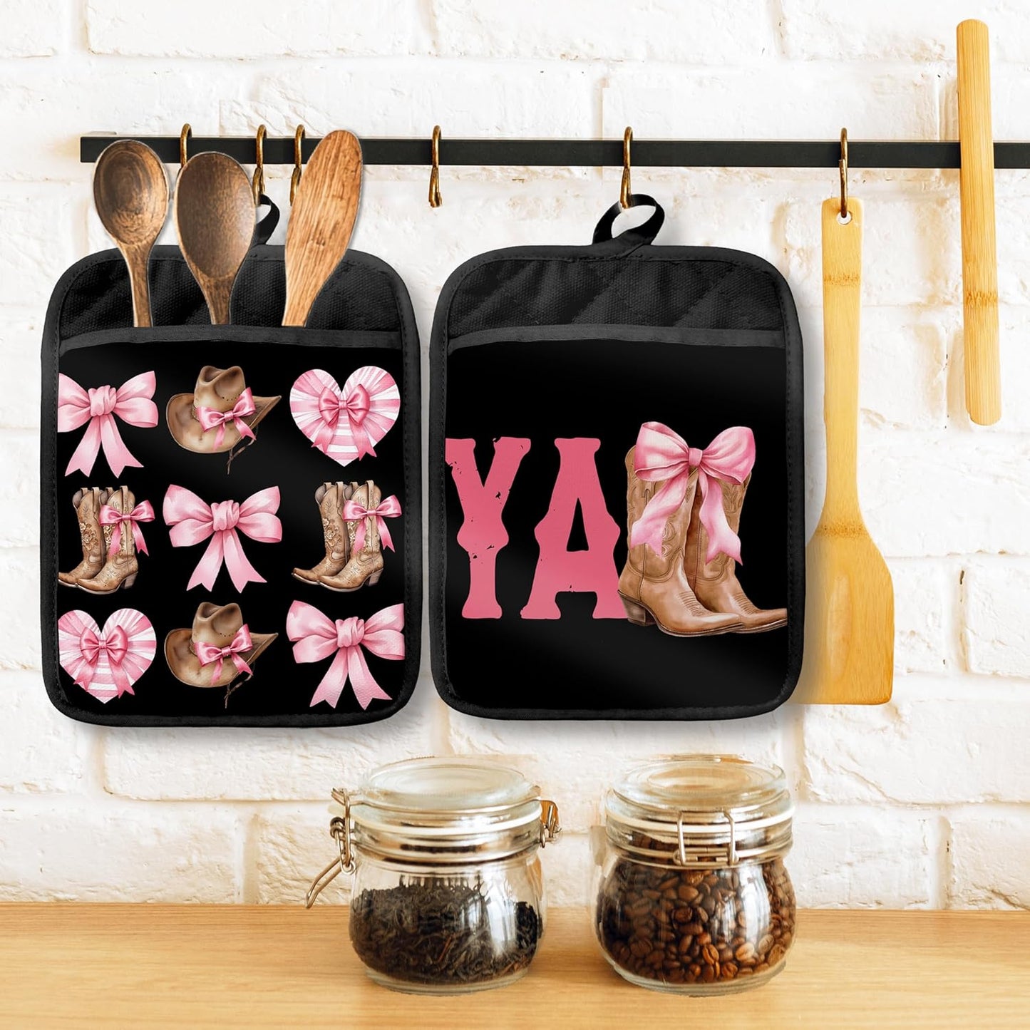 Coquette Pink Bow Western Pot Holders with Pockets, Cowgirl Gifts, Preppy Country Cowgirl Boots Western Oven Pot Holders Heat Resistant Oven Mitts Hot Pads for Kitchen Baking Cooking