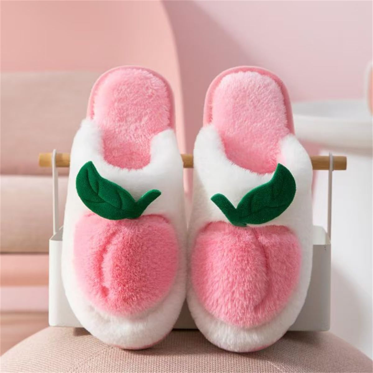 Fruit Slippers for Women, Womens Cute Cartoon Pattern Decoration Non-Slip Plush Slippers, Comfy House/Home Shoes
