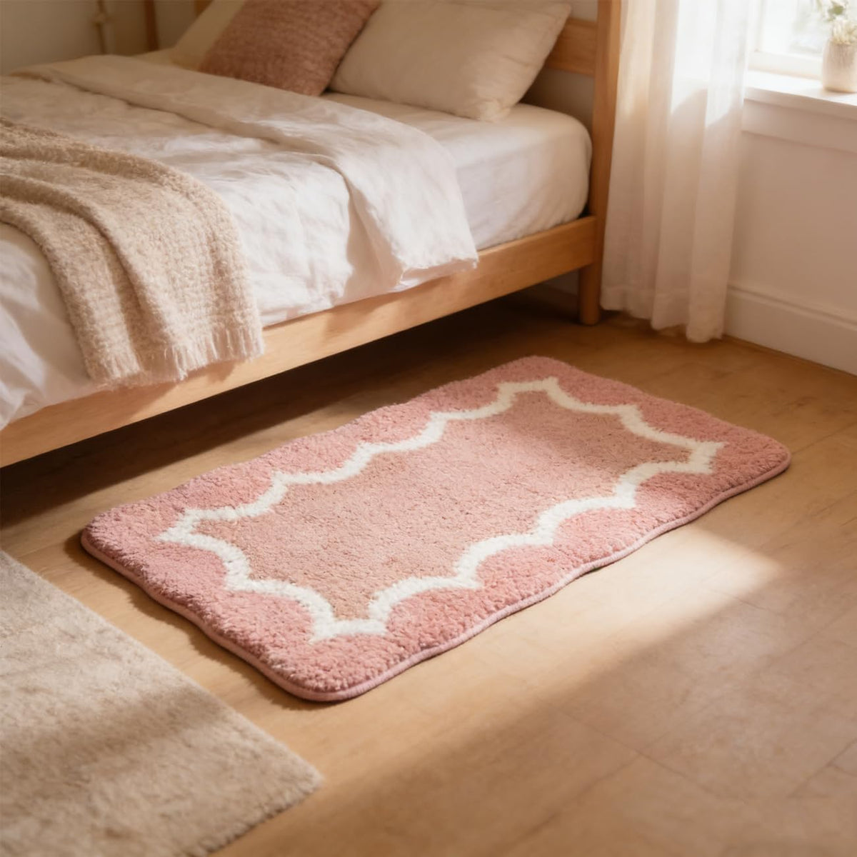 Scalloped Pink Bathroom Rugs, Cute Bath Mat Microfiber Absorbent Quick Dry Bath Mats Non Slip Shower Rug Funky Aesthetic Room Decor Entry Doormat Floor Carpet (Gray,16" x 24")