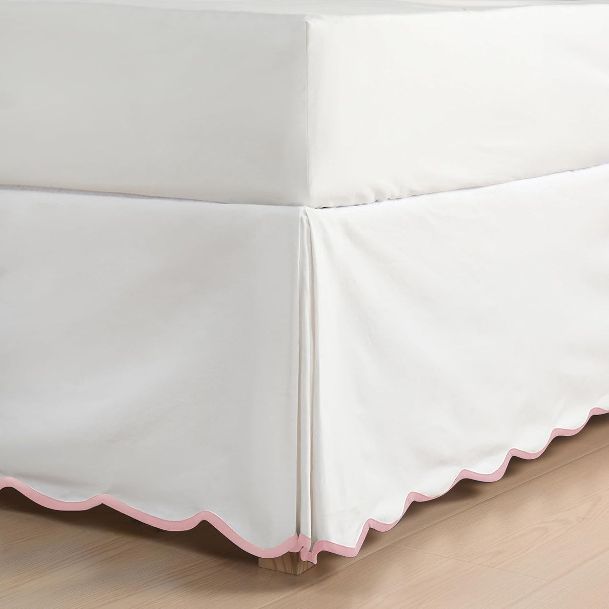 Chic 14'' Queen BedSkirts Scallop Edge Pleated Dust Ruffle