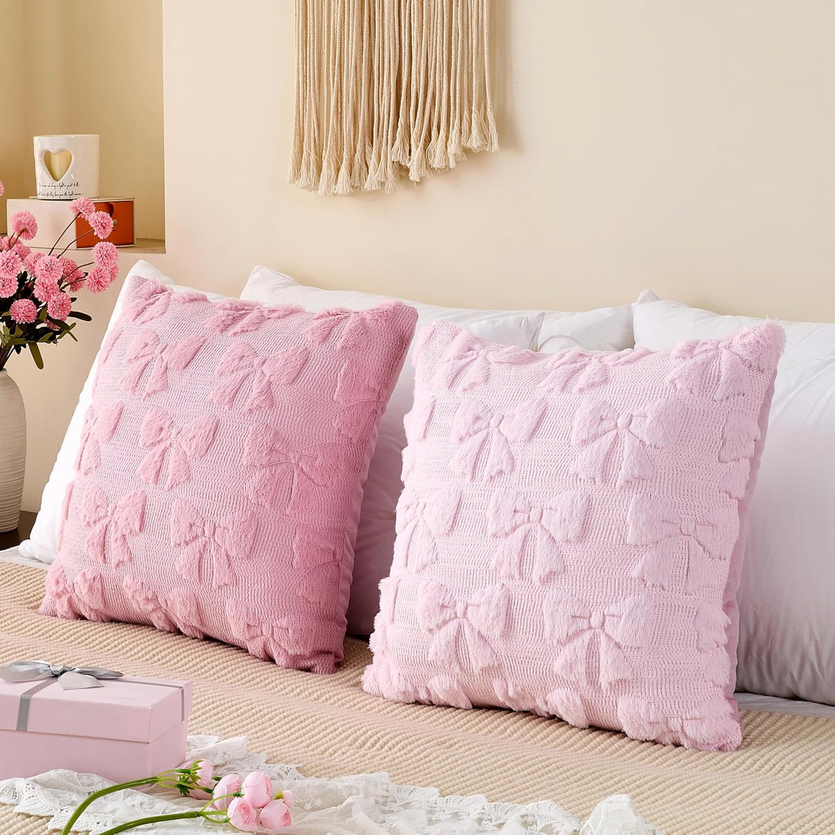 Light Pink Christmas Pillow Covers 18x18 Set of 2 Valentine Coquette Room Decor Faux Fur Bow Soft Aesthetic Plush Preppy Fluffy Decorative Throw Cushion Case for Sofa Couch Bed Chair Living Room