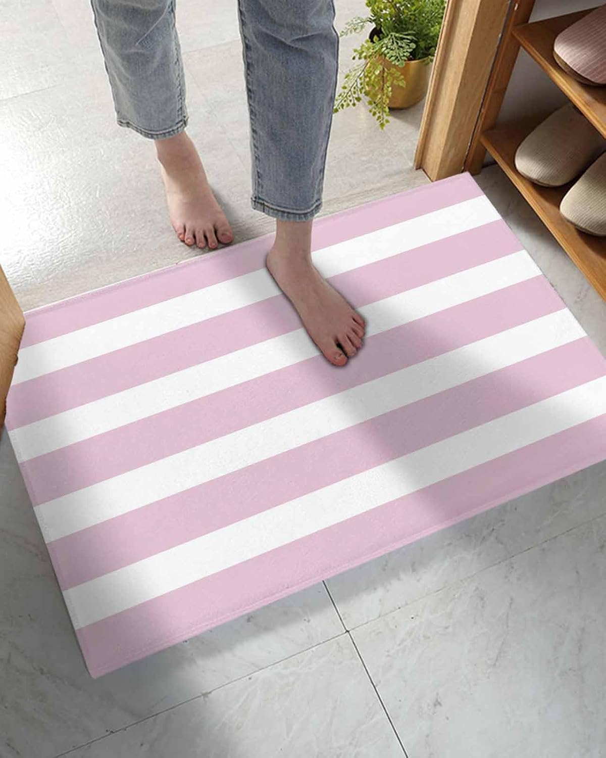 Bathroom Rug Bath Mat,Modern Striped Lines Absorbent Non Slip Soft Microfiber Shaggy Plush Bath Rugs for Shower,Pink and White 16"x24"