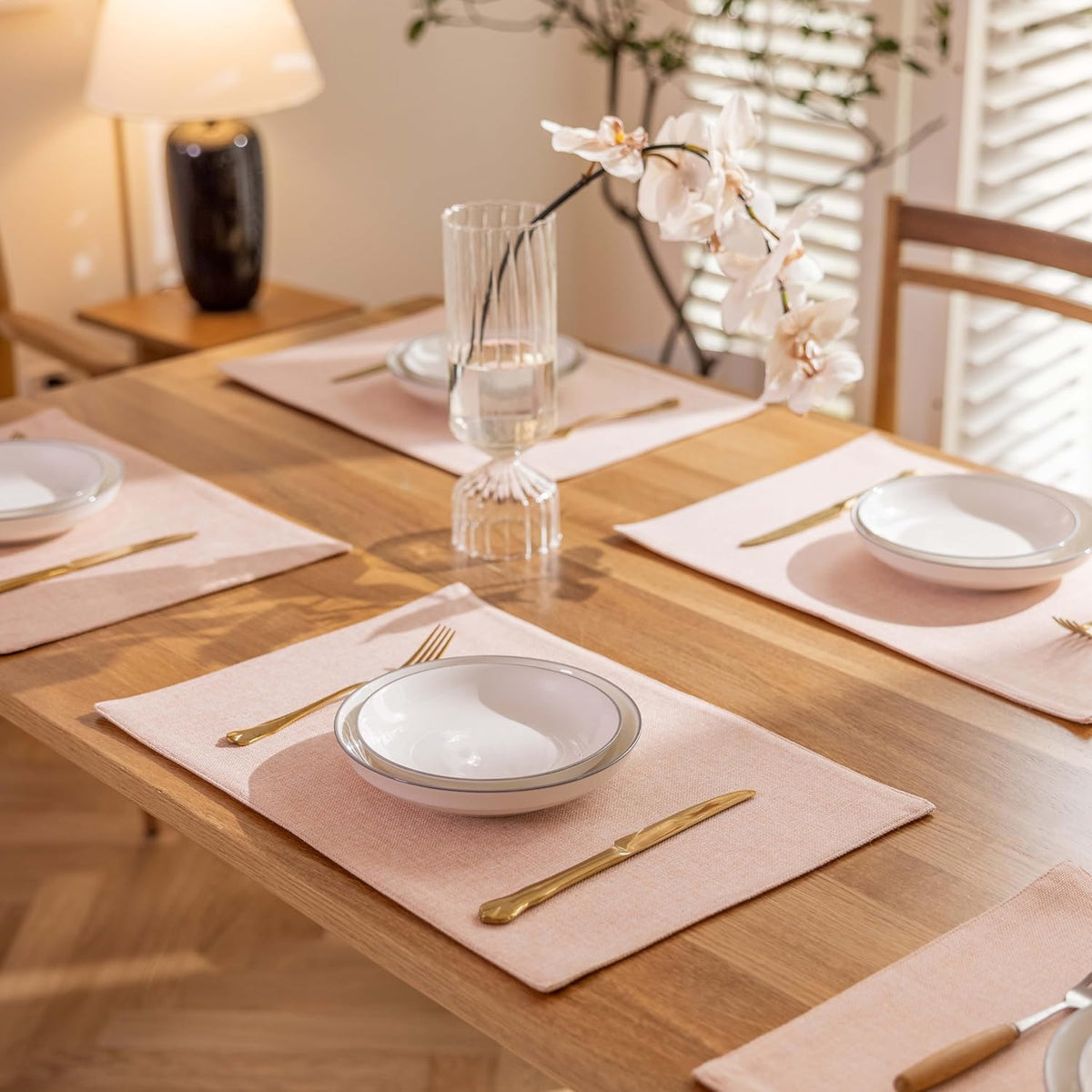 Pink Placemats Set of 4 Heat Resistant Linen Plate Mats Washable Cloth Place Mats for Dining Tables Restaurants, 13 x 19 inches, Pink