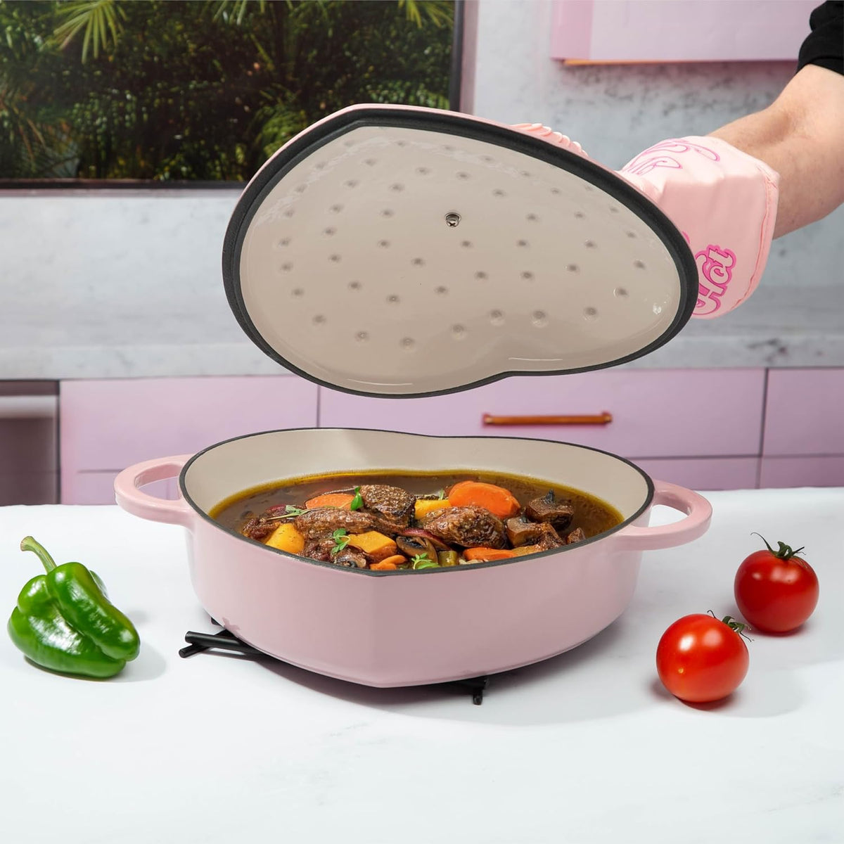Paris Hilton Enameled Cast Iron Braiser, Heart-Shaped Skillet with Lid, Superior Heat Retention Casserole, Stovetop and Oven-to-Table, 3.5-Quart, Pink