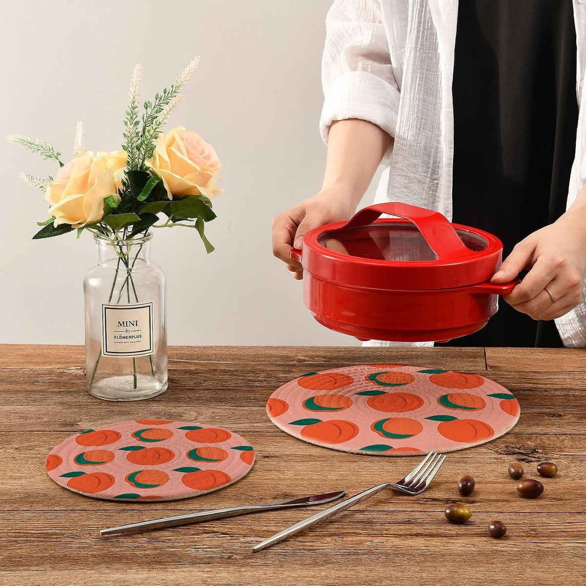 Trivets Peach Pattern Pot Holders Set of 2 Cotton Braided Hot Pads for Kitchen Table Mats Round Heat Resistant Placemats Absorbent Coasters for Dining Table Countertop Protection