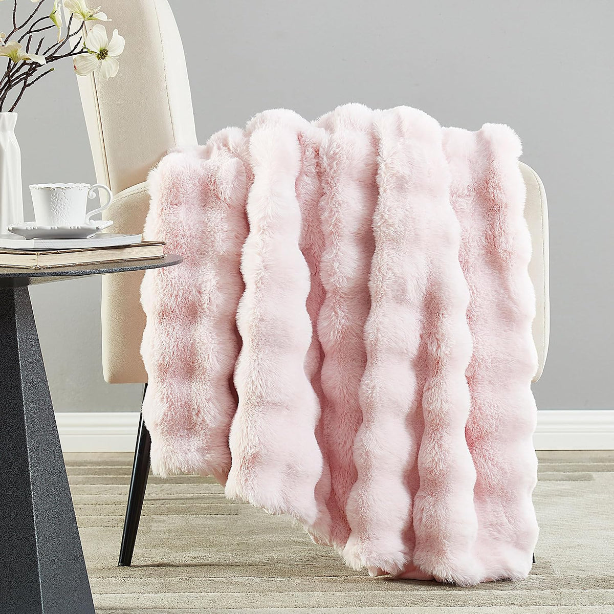 Soft Faux Bubble Rabbit Fur Blanket Twin Size, Thick Cozy Decorative Warm Fuzzy Fur Blanket for Bed Couch Sofa Chair Bedroom Living Room Dorm Gift, 60 * 70 Inches, Pink