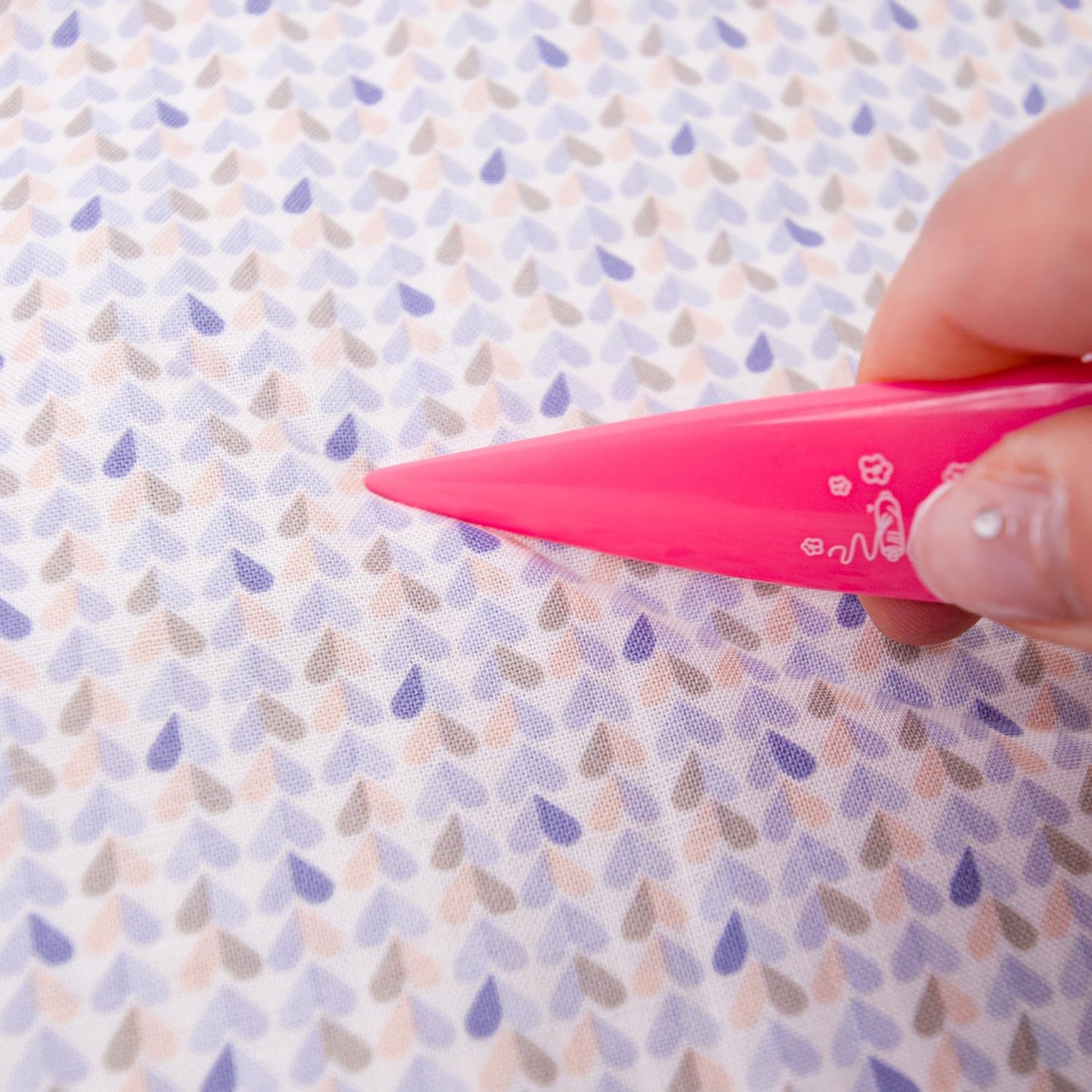 1PC Pink Point Turner & Seam Creaser - Dual-Use Sewing Tool for Fabric Turning & Pressing Seams | Sewing Accessory for Quilting, Dressmaking & DIY Crafts