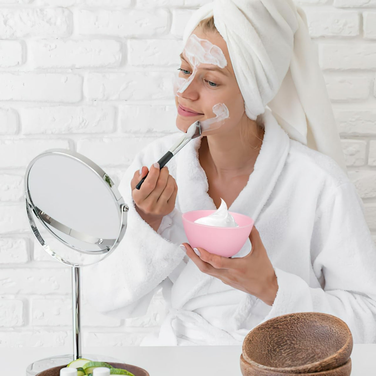 Silicone Mixing Bowls for Face Mask: 3 Sizes Pink Plastic Facial Mud Bowls Set Reusable Stackable Esthetician Tool for Women Home Salon Spa Face Skincare