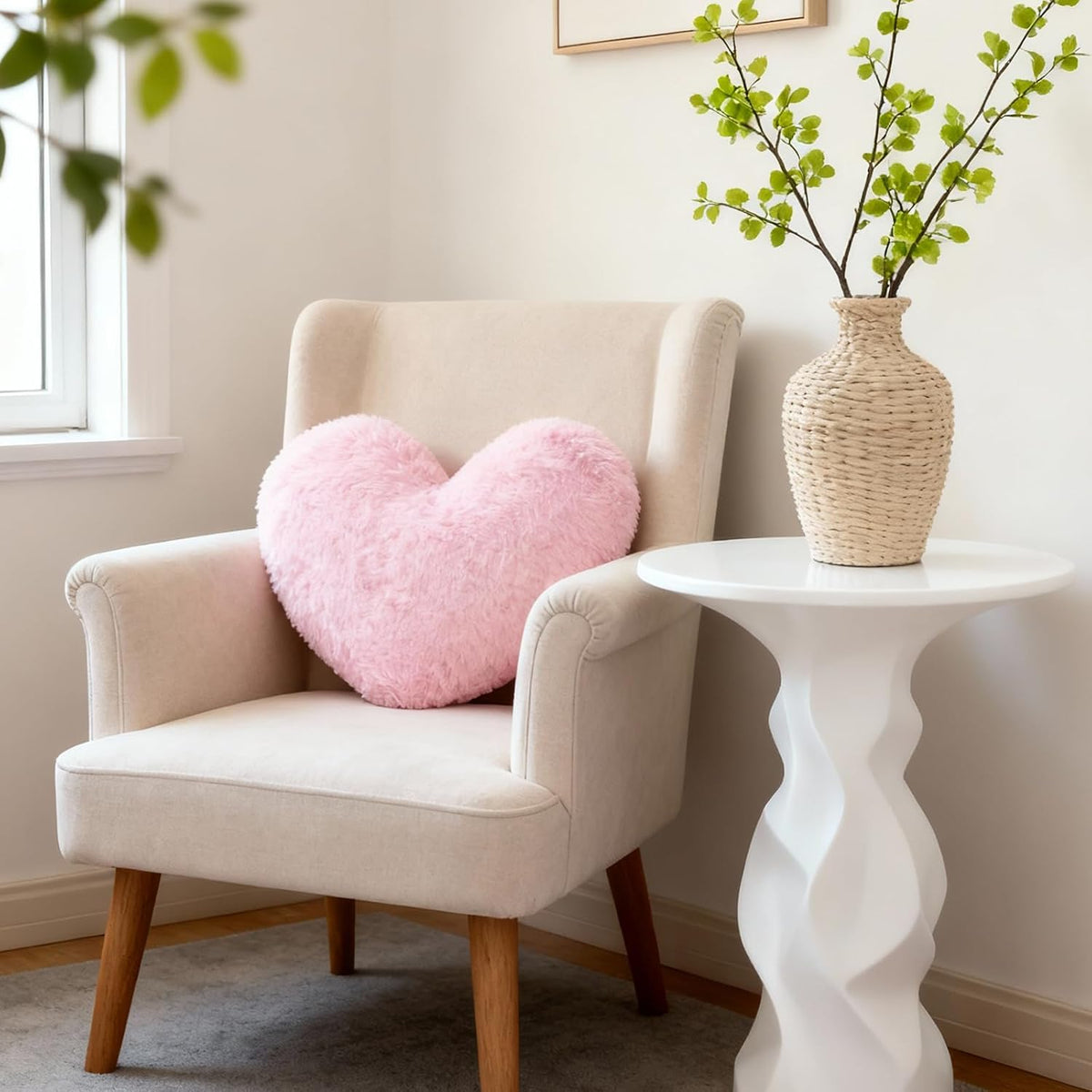 Heart Shaped Decorative Throw Pillow Super Soft Plush Cushion Cute Home Decor for Bedroom Living Room Sofa Chair Valentines Wedding(Pink)