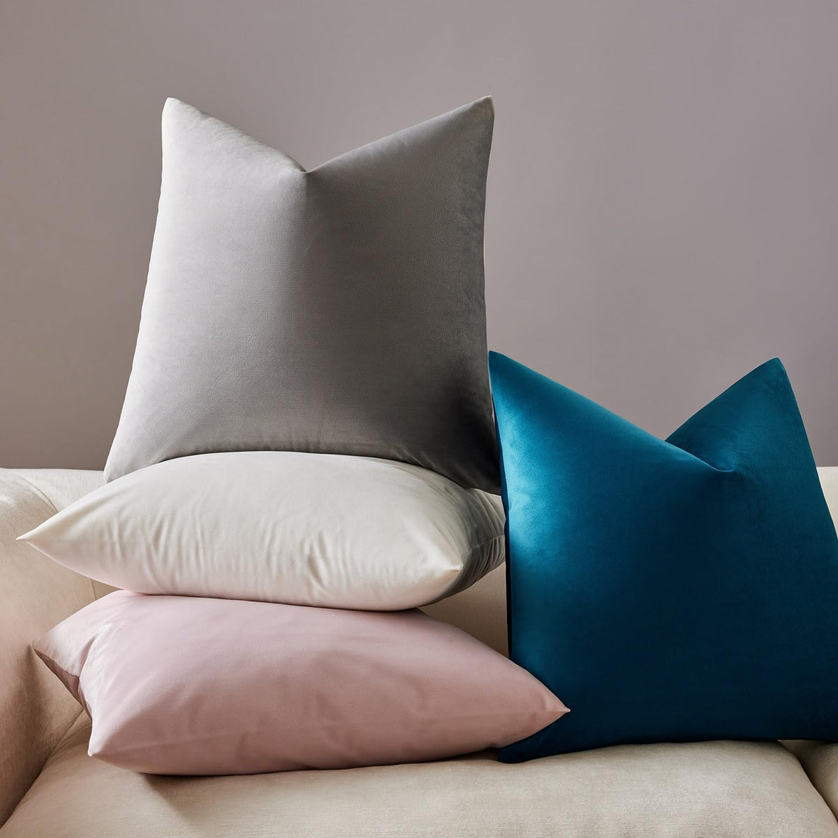 Throw Pillow Covers Set of 2 for Couch Bed Velvet Cushion Cover 14x14,Pink
