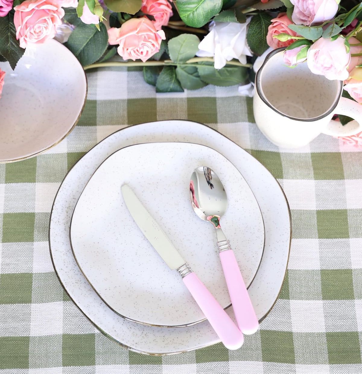 ANNOVA Silverware Set 20 Pieces Cutlery Stainless Steel Colorful Fun Handle Flatware Service for 4 - Dinner Knife, Dinner Fork, Salad fork, Dinner Spoon, Dessert Spoon (Light Pink, 20 Pieces)