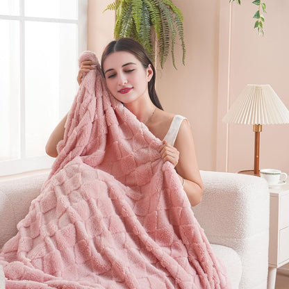 Pink Fleece Throw Blanket for Couch Sofa 50”x60” with Diamond Checkered