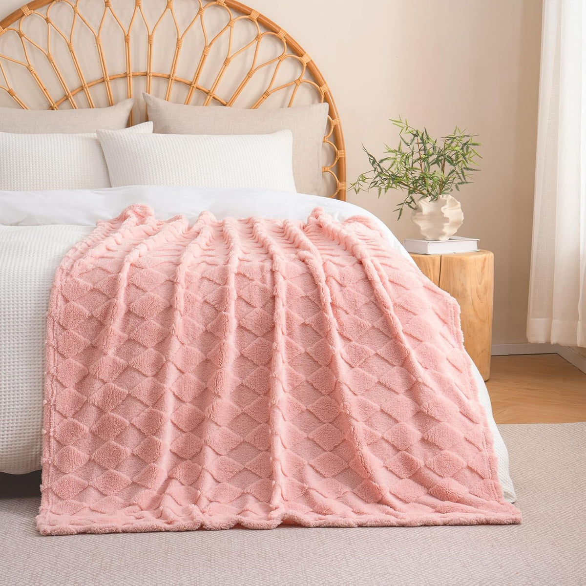 Pink Fleece Throw Blanket for Couch Sofa 50”x60” with Diamond Checkered