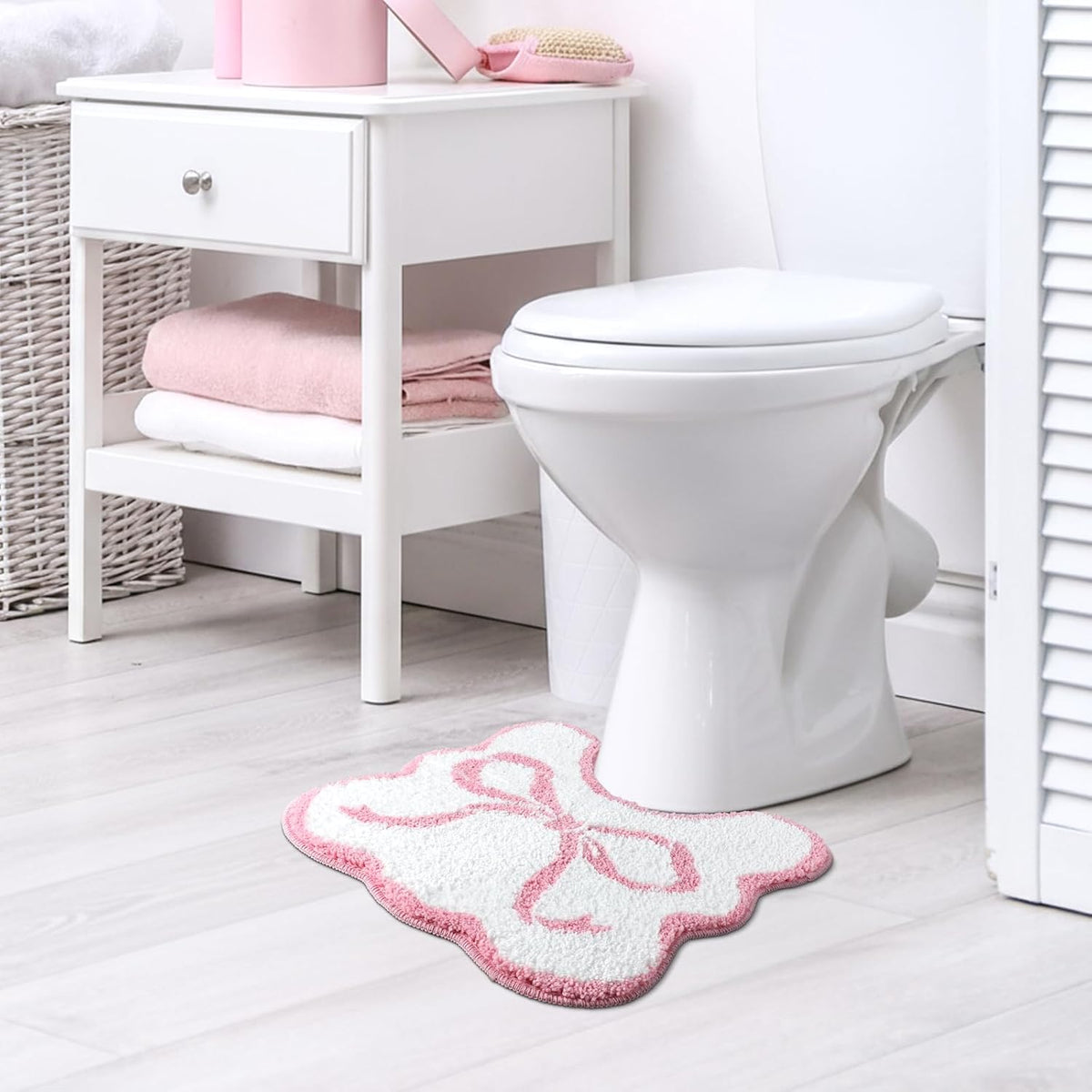 Pink Bow Bathroom Rug Bow Toilet Rugs 20 x 20 Inches U Shaped Luxury Scalloped Bathroom Decor Non Slip Cute Microfiber Soft Plush Bath Mat Coquette Stuff for Toilet Back to School Shower