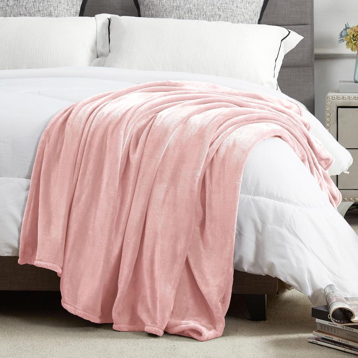 Soft Plush Fuzzy Fleece Throw Blanket for Couch Sofa Chair 50" x 60", Decorative Solid Lightweight Fluffy Velvet Blankets for Women Girl, Cozy Accent Shaggy Flannel Blanket for Bedroom, Pink