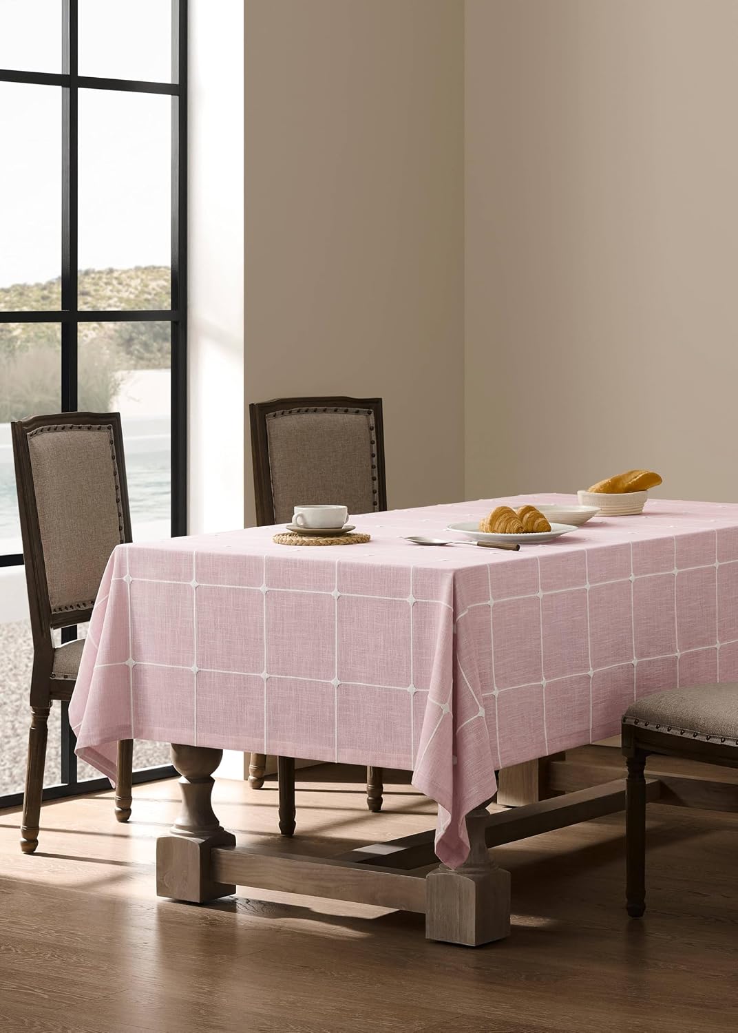 ZeeMart Grid Embroidered Rectangle Hemmed Tablecloths 60x84in, Pink