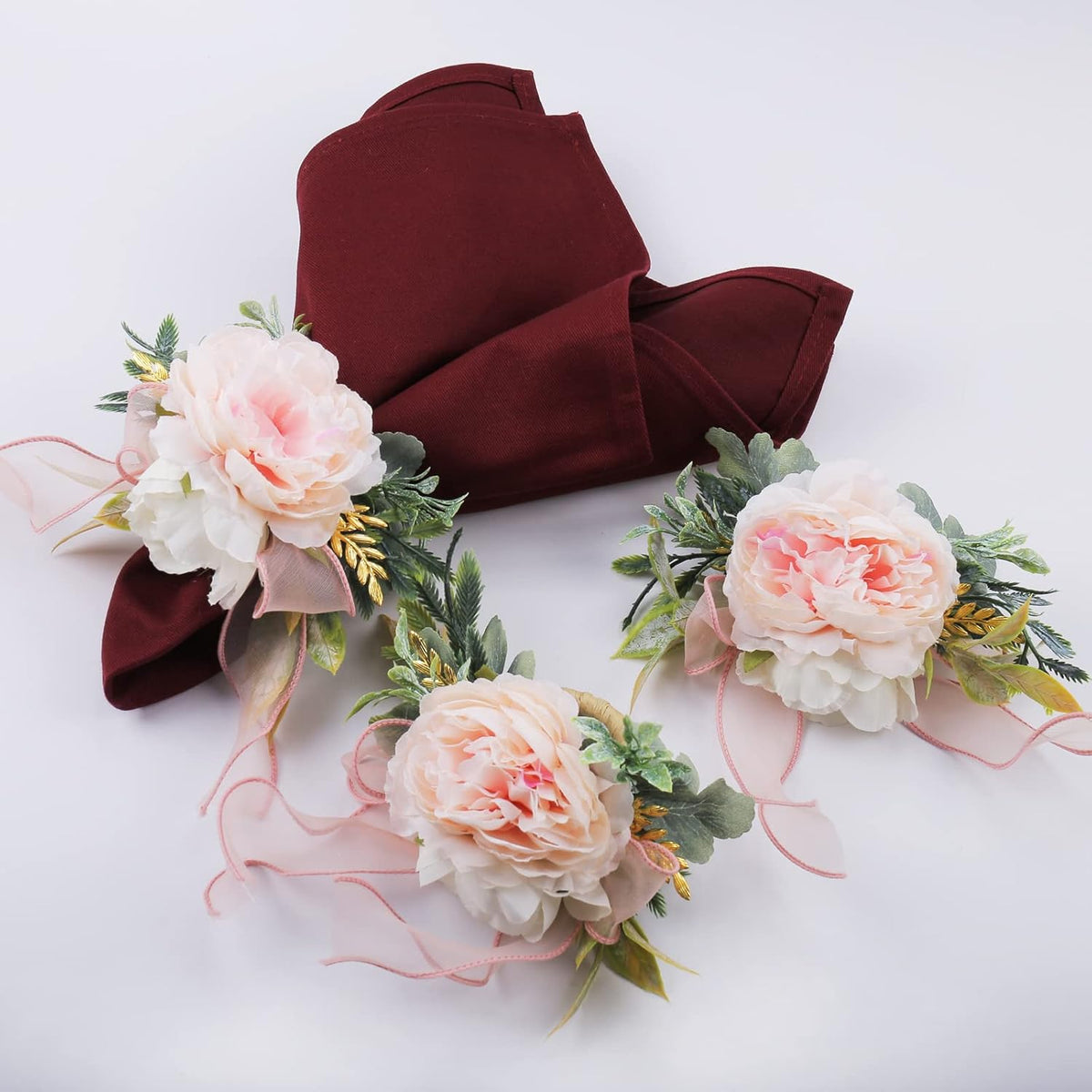 Flower Rose Napkin Rings Set of 4, Handmade Napkin Ring Holders Handcrafts Plant with Leaves Napkin Rings for Thanksgiving Day, Weddings, Family Dinners,Parties or Napkins (Pink Rose)