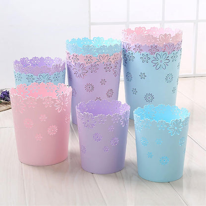 Wastebasket, Hollow Flower Shape Plastic Lidless Wastepaper Baskets Trash Can - M - Pink