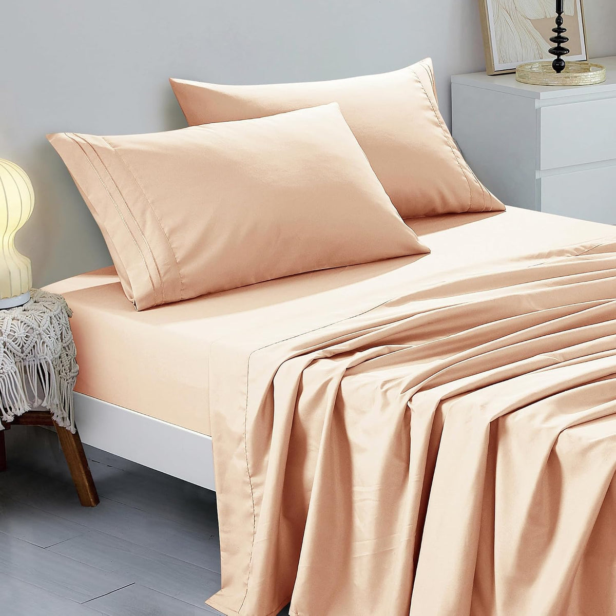 4-Piece Peach Sheet Set Full Size with Flat Sheet, Fitted Sheet, and Pillowcases