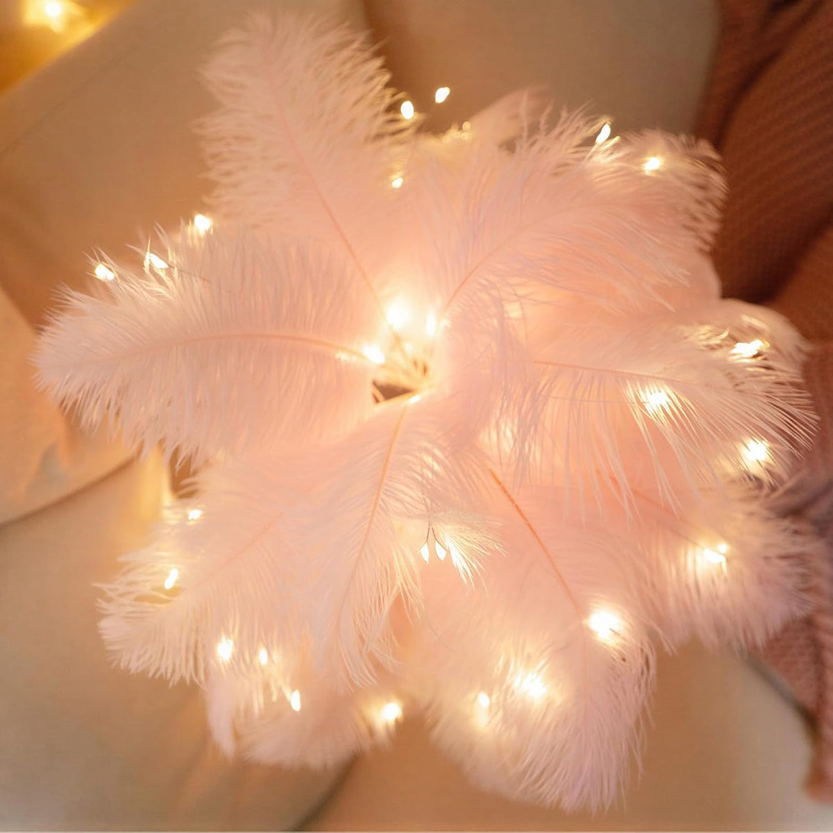 LED Feather Tree Lamp, 32 Pink/White Feathers Artificial Bonsai Night Light, USB/Battery Powered Table Lamp for Bedroom Living Room, Romantic Wedding Mothers Day Decor (Pink)