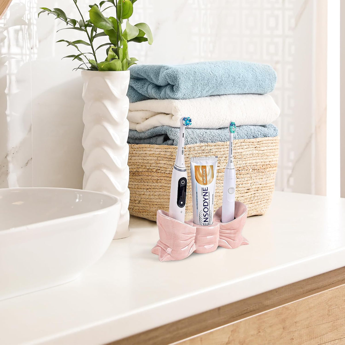 Bow Toothbrush Holder, Cute Toothpaste Holder, Bathroom Countertop Accessories, for Bathroom Canister Storage Organization, Vanity Makeup Organizer (Pink)