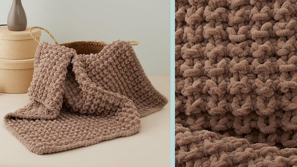Velvet XL Soft Chunky Chenille Blanket Yarn for Crocheting, Peach