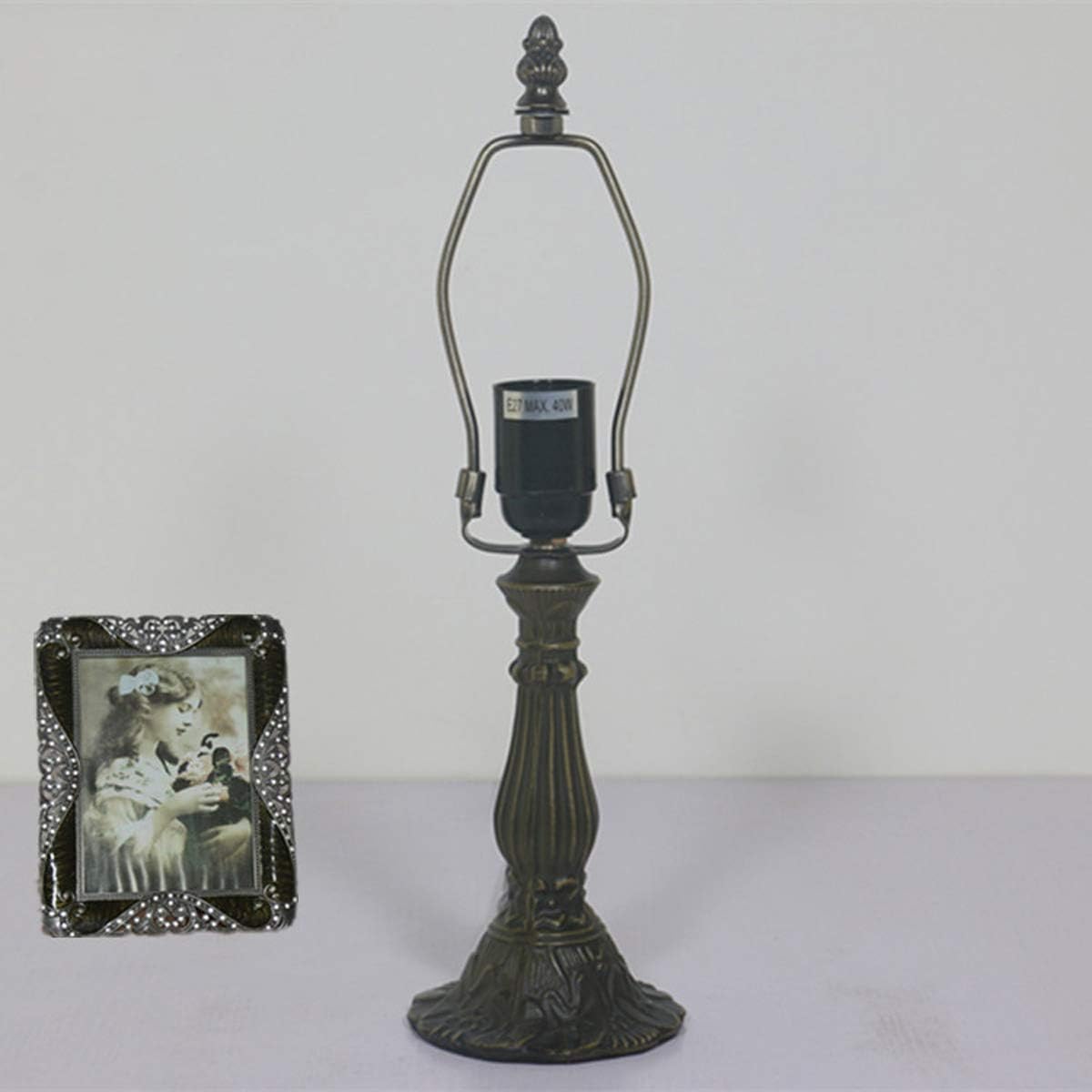 Tiffany Style Antique Stained Glass Table Lamp Pink Rose Lamp Shade Zinc Alloy Base Bedside Lamp for Living Room Bedroom Coffee