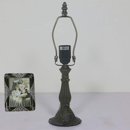 Tiffany Style Antique Stained Glass Table Lamp Pink Rose Lamp Shade Zinc Alloy Base Bedside Lamp for Living Room Bedroom Coffee