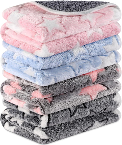 Reginary 4 Pcs Waterproof Guinea Pig Blankets Washable Small Animal Fleece Bedding Absorbent Guinea Pig Cage Liners Reusable Training Pee Pad Pet Sleep Mat for Hamster(Cute Star Pattern,12 x 12 Inch)