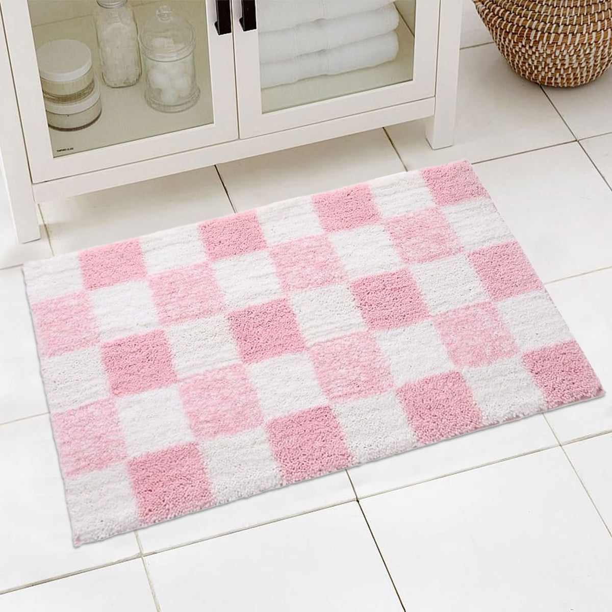 Checkered Bathroom Rugs Cute Bath Mats Non Slip Backing Shaggy Microfiber Bath Mat Water Absorbent Shower Rug Aesthetic Bathroom Rugs Funky Graphic Rug for Sink Bathtub (Pink,20" x 32")