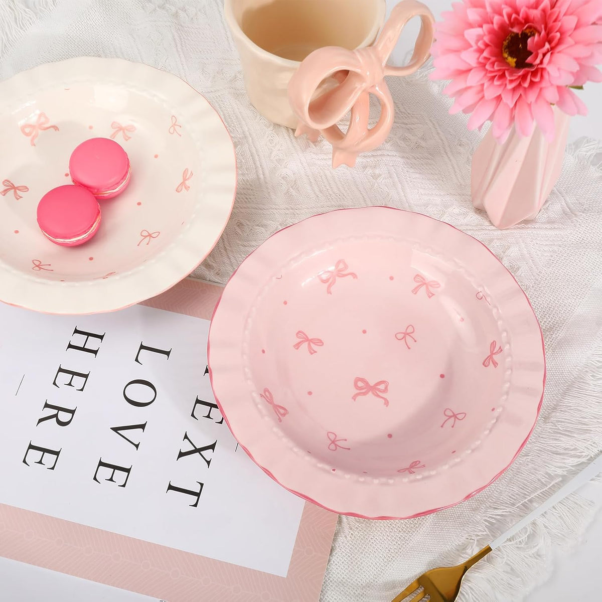 2 Pcs Pink Bow Ceramic Dish White Pink Bow Tie Dessert Plates Cute Coquette Salad Appetizer Plates for Holding Necklaces Earrings Bracelets Decorative Plate Home Restaurant Table Decor