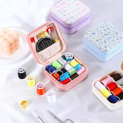 Mini Sewing Kit in Stylish Leather Case – Complete Set with Scissors, Needles, Thread, Needle Threader, Thimble & More – Perfect for Beginners & Travel (Pink)