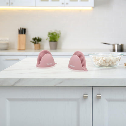 Thickened Mini Silicone Oven Mitts Heat Resistant as Hot Pot Holder, Baking Holder, Rubber Oven Gloves, Finger Pinch Grips, Potholder Mitts for Kitchen Cooking, 1 Pair, Macaron Pink