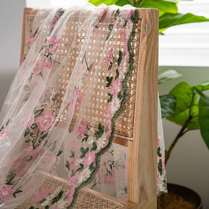 Elegant Lace Tablecloth Floral Embroidery Lace Table Cover Overlay for Party Wedding Kitchen Dining Home Decorations (Pink,51"x51")