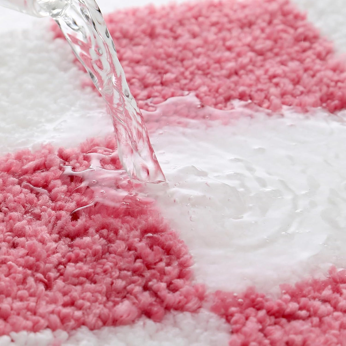 Checkered Bath Mat, Soft and Absorbent Microfiber Bathroom Rugs, Quick Dry Shaggy Bath Carpet, Suitable for Floor, Tub, Shower Pink 16" x 28"