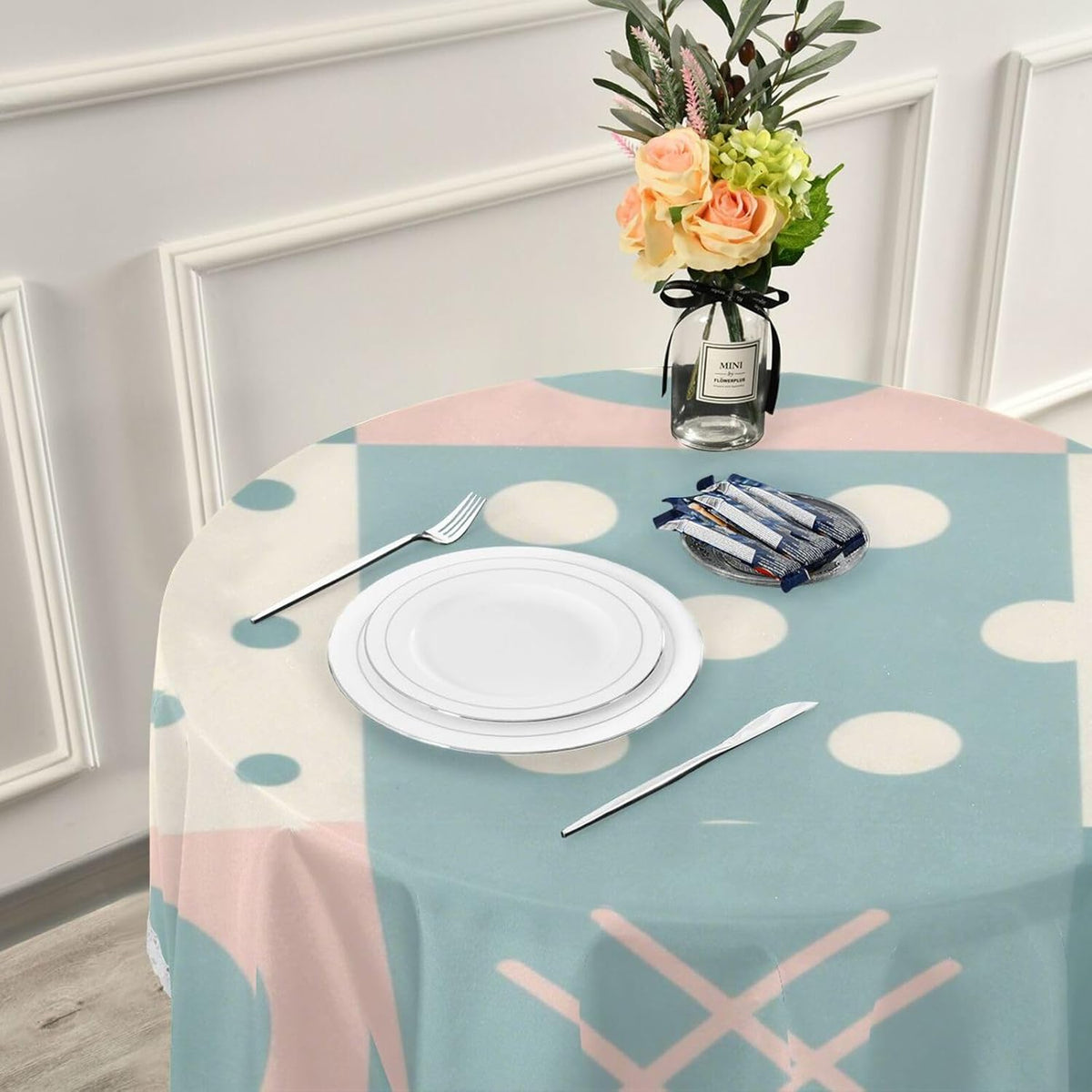 Patchwork Pattern Flowers Pastel Peach Round Fabric tablecloths 60 Inch Machine Washable White Lace Table mat for Restaurant Dinning