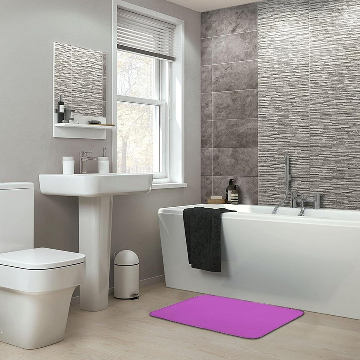 Minimalist Solid Pink Bathroom Rug, Non Slip & Soft Absorbent Bath Mat Carpets for Bathroom 20" x 32"
