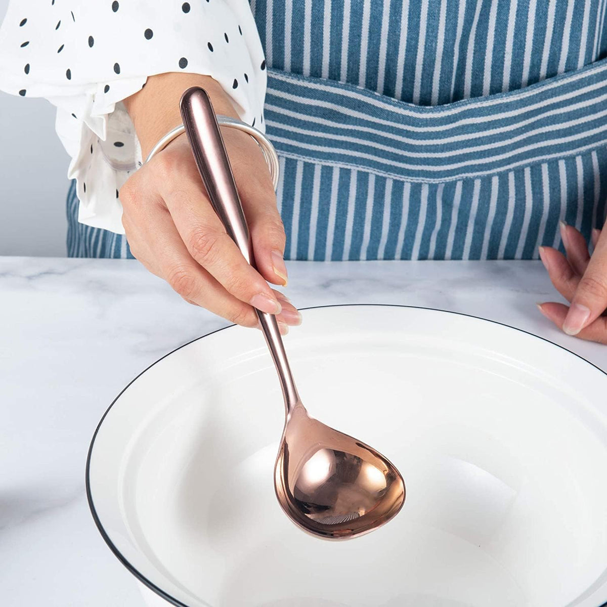 Soup Ladle, 4 Pack Durable SUS 304 Stainless Steel with Polished Titanium Plated Big Volume Soup Spoon, Kitchen Gadget Utensil 8-Inch (Rose Gold)