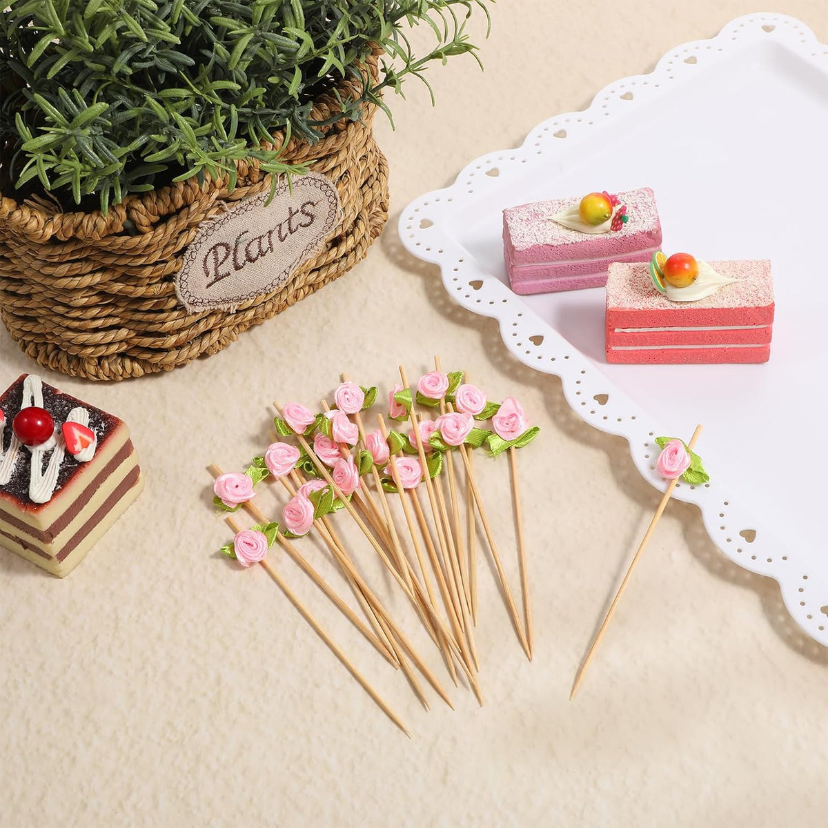 100 Pcs Pink Rose Flower Cocktail Picks, Pink Flower 4.7 Inch Drink Picks Appetizer Skewers, Cocktail Pick Fruit Skewers for Wedding Valentine Holiday Party Decoration