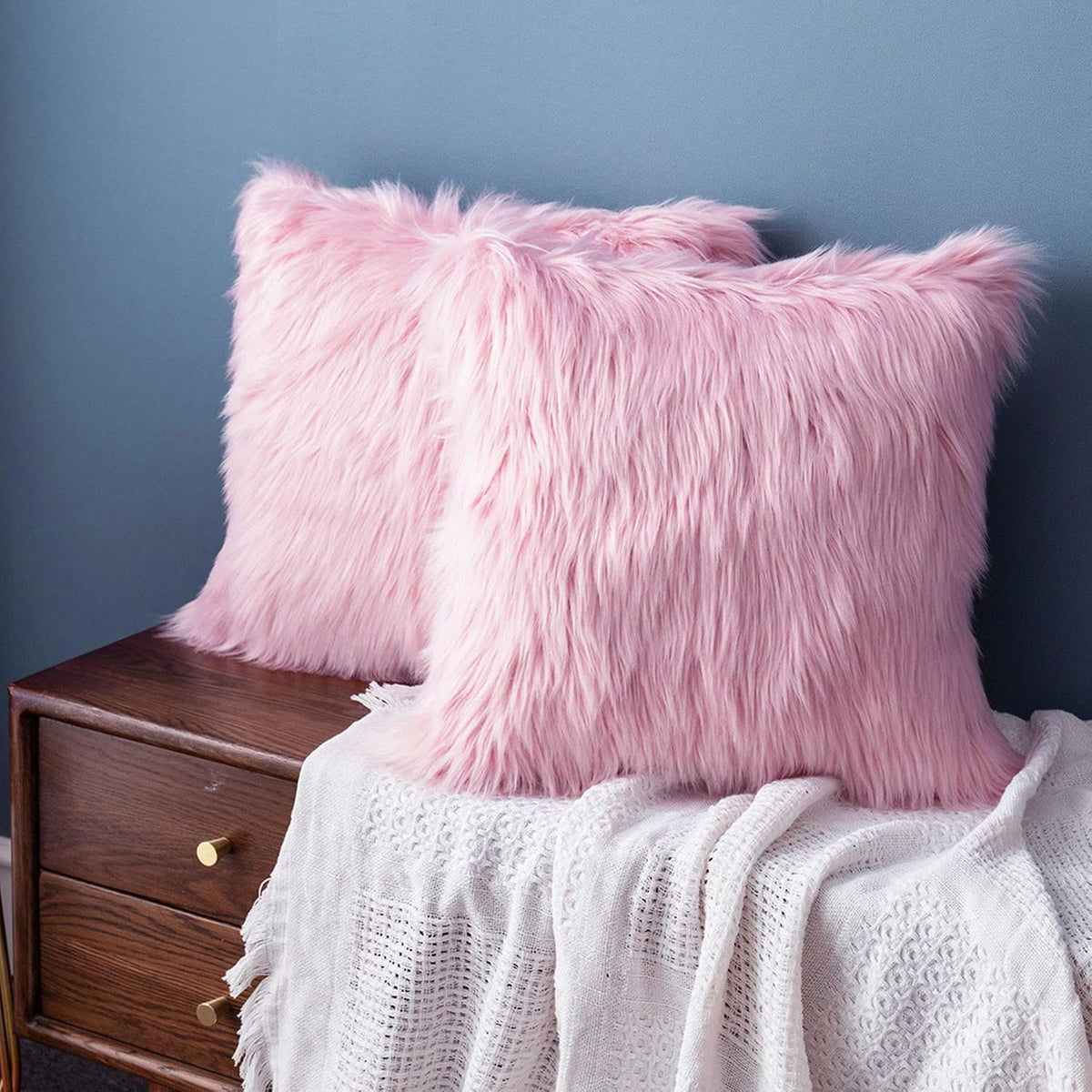Luxury Series Soft Faux Fur Throw Pillow Cover Decorative Square Plush Pillow Case Cushion Cover for Couch Sofa Bed, 18" x 18" Pink