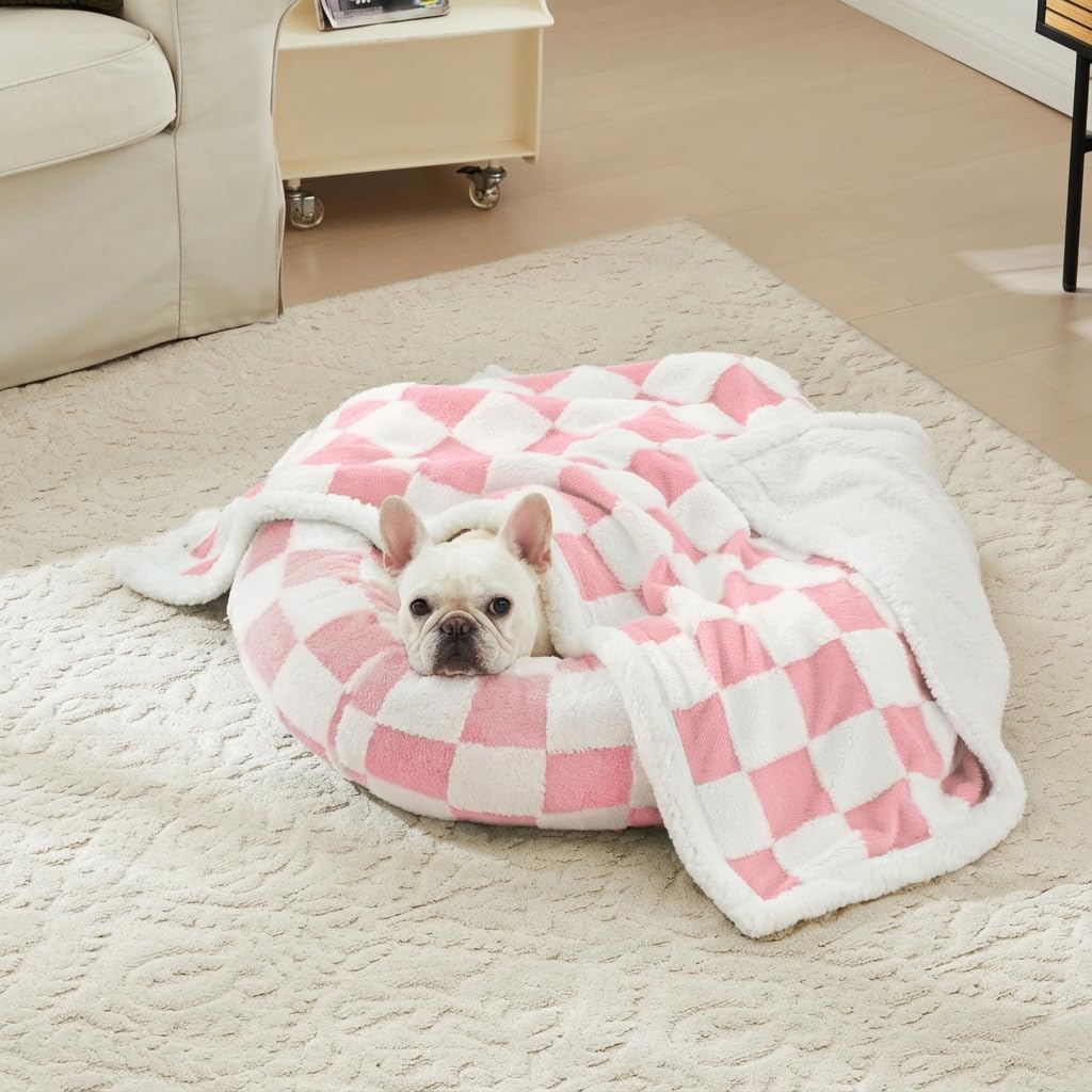 Checkered Dog Blanket, Pink Jacquard Sherpa Blankets for Small Dog and Cats, Cute Aesthetic Style Fluffy Fleece Pets Blanket for Couch Protection Washable, 25"x35"