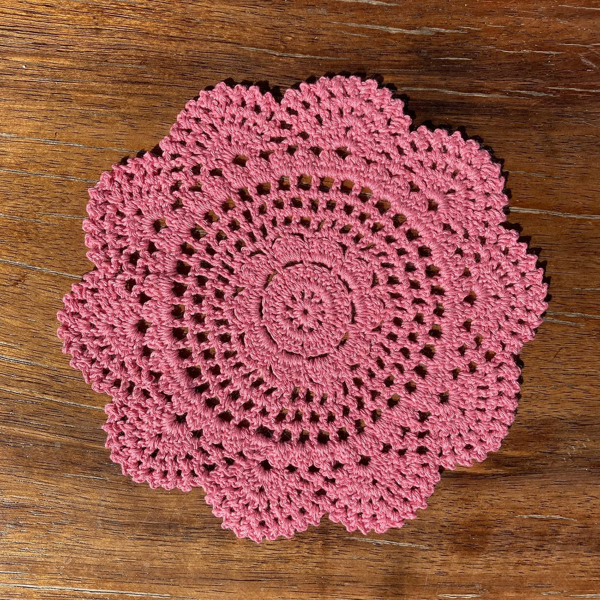 Round Crochet Lace Doily Floral Design Fabric Coasters Doilies Value Pack, 4pcs/Set Pink Lace Doilies