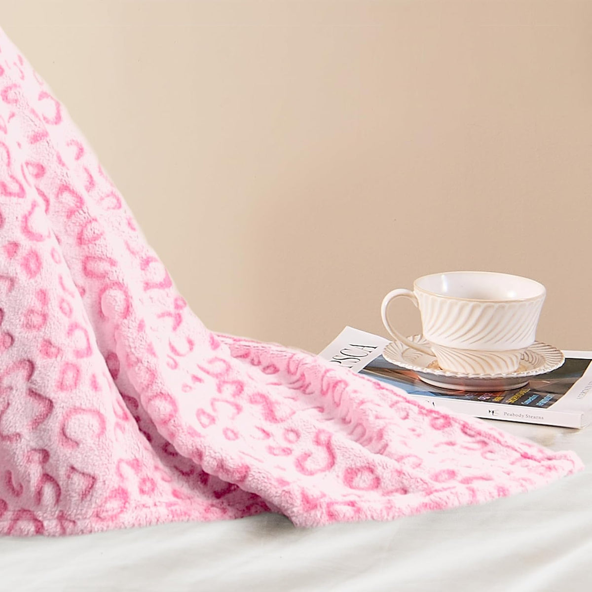 Leopard Throw Blanket Fleece, Premium Lightweight Cozy Warm Plush Microfiber Pink Blanket for Couch Sofa and Bed (Pink, Throw (50 x 60 inches))