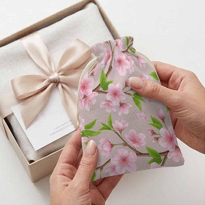 Victoroes Spring Peaches Drawstring Gift Bags 10 Pcs 5" x 7" Small Peaches Flowers Begin Gift Bag Reusable Fabric Wrap Bags for Wedding Party Birthday Holiday