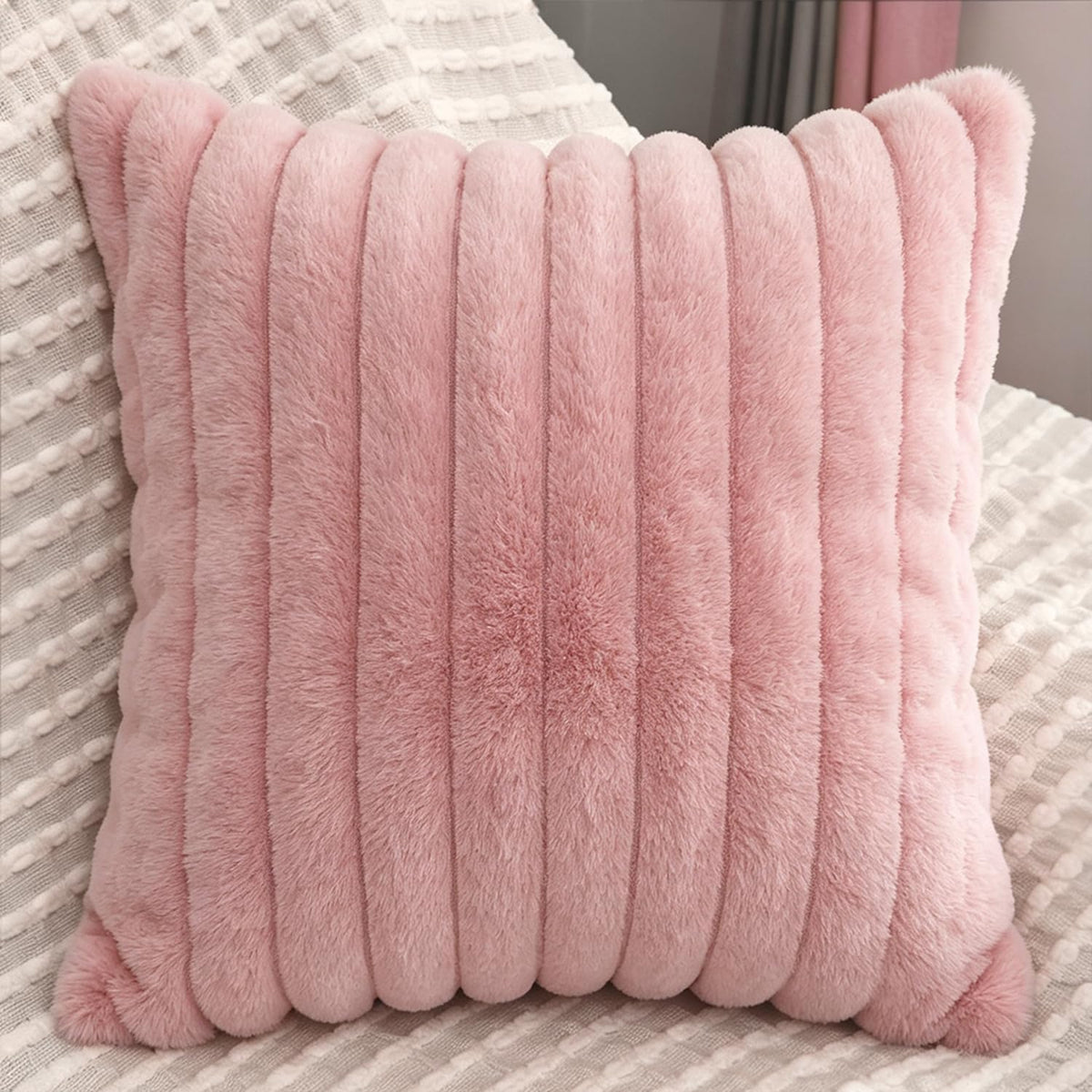 2 Pack 18x18 Pillow Cover Velvet Pillow Covers, Faux Fur Square Throw Pillow Covers for Living Room Decorations Throw Pillow Case, Throw Pillow Cover Cushion Cover for Home Sofa Bedroom Car, Pink