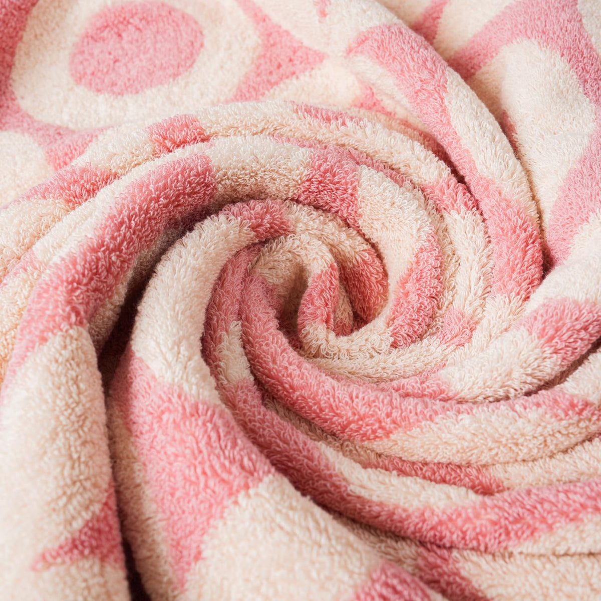 Pink Bath Towels - Set of 2 Made Cotton 27x55 Inches Highly Absorbent for Bathroom (XO)
