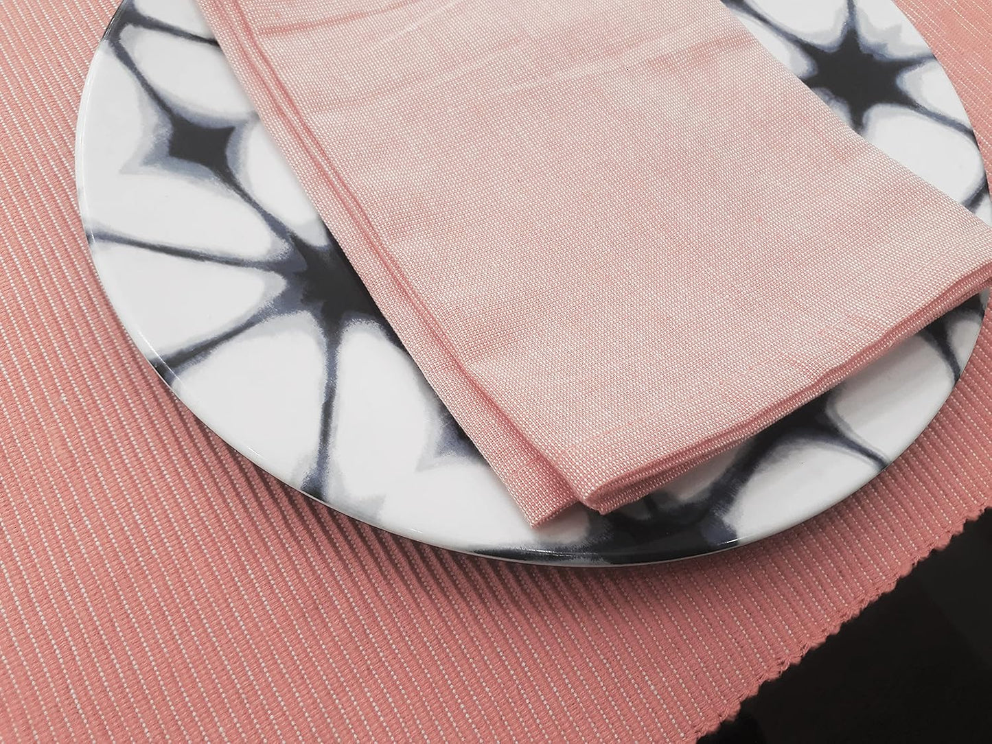Two-Toned Napkin Set, Peach, 100% Cotton, Napkin Size 18x18 Inch, Suitable for Formal Dining, Everyday Meals, Thanks-Giving and Other Casual Occasions. Pack 6 Pieces.